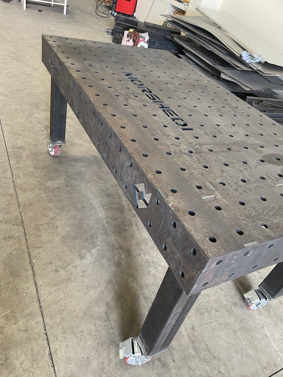Fabricated 3D welding table