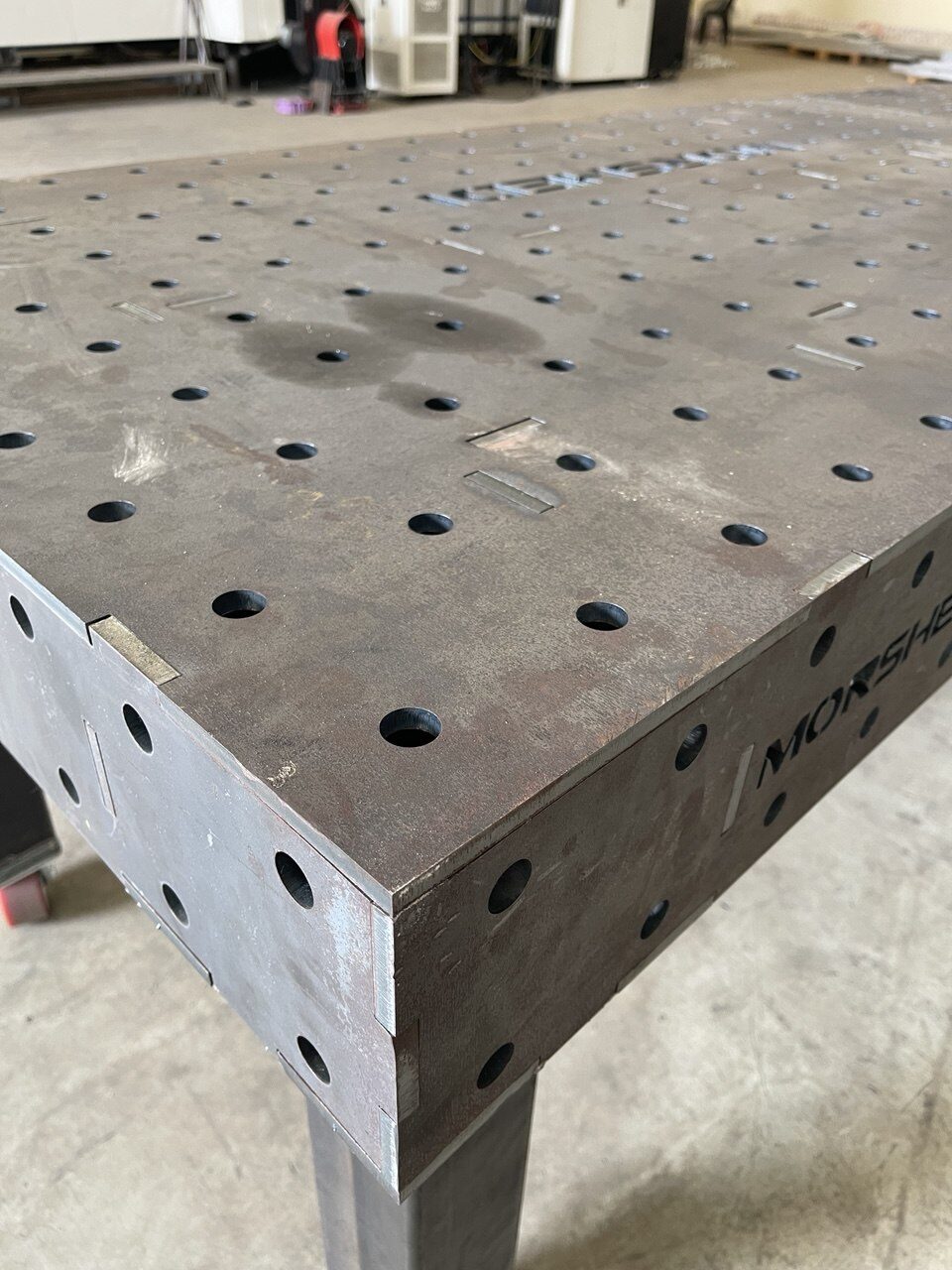 Welding table corner detail